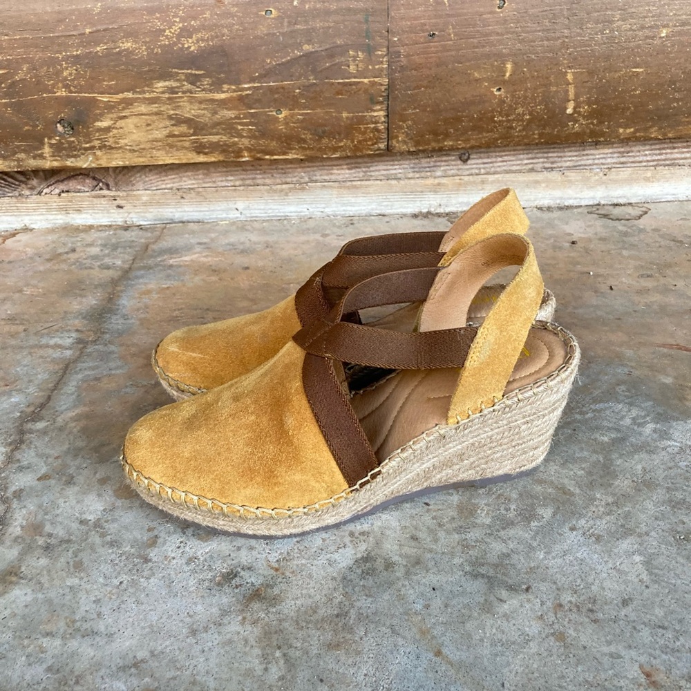 Born | Tan Suede Wedge Espadrilles